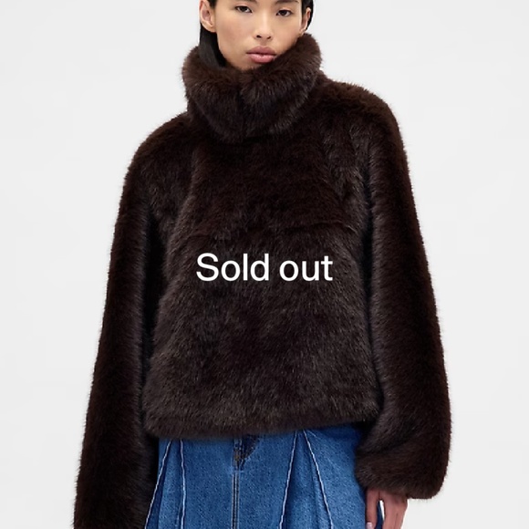 Sandy Liang Jackets & Blazers - NWT Gap x Sandy Liang Vegan Fur Half-Zip Pullover